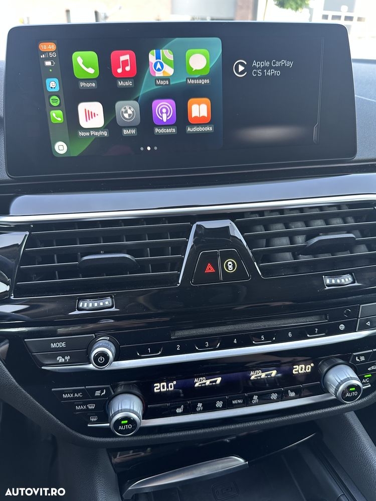 BMW Seria 5 530i xDrive Touring Aut. Sport Line - 38