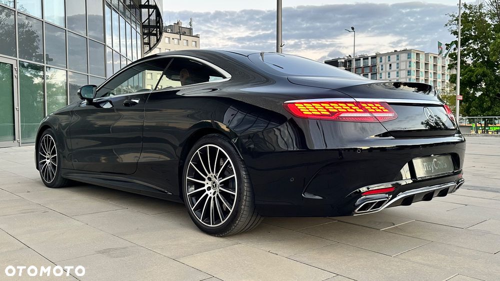 Mercedes-Benz Klasa S 560 Coupe 4-Matic 9G-TRONIC - 25