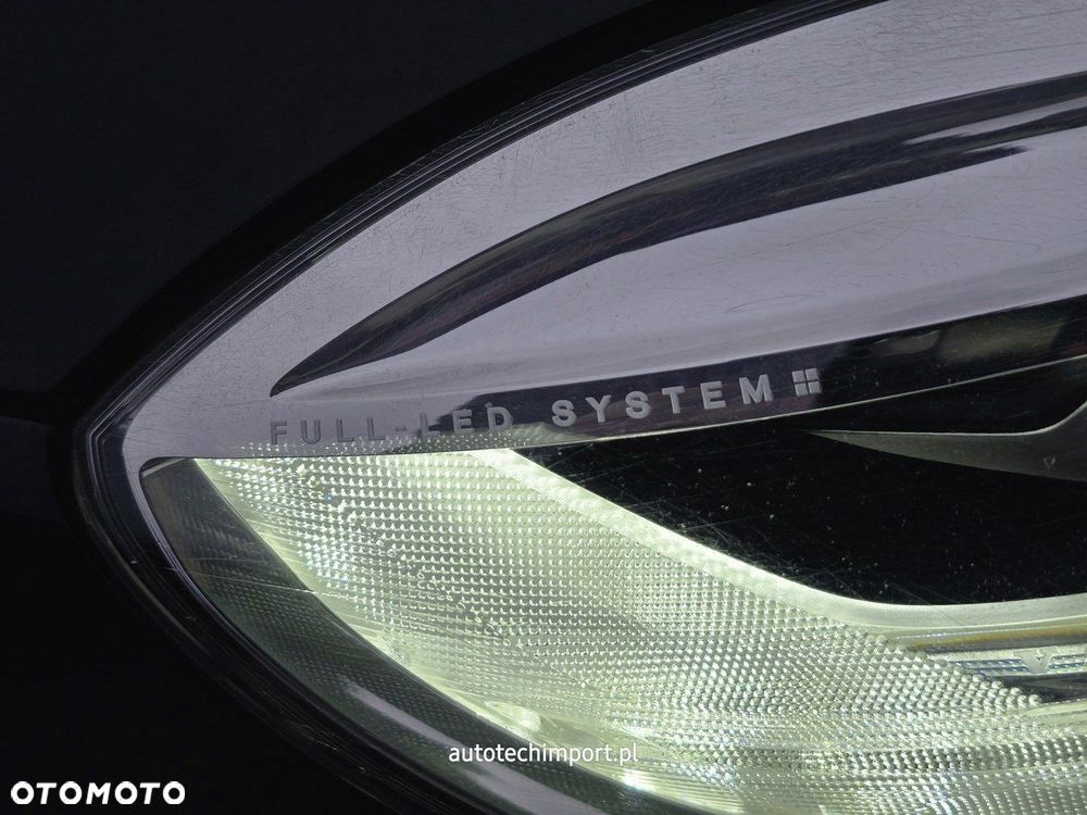 Volvo V40 - 22