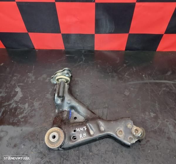 Braço Suspensão Frente Direito Mercedes-Benz Vito Caixa (W447) - 1