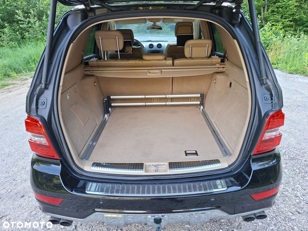 Mercedes-Benz ML - 9