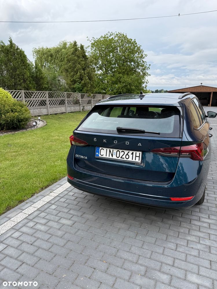 Skoda Octavia 2.0 TDI SCR Ambition DSG - 4