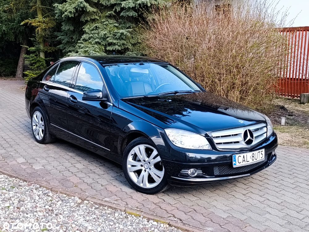 Mercedes-Benz Klasa C 180 CGI BlueEFFICIENCY Avantgarde - 1