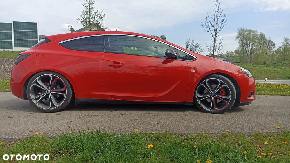 Opel Astra IV GTC 1.4 T Sport S&S - 3