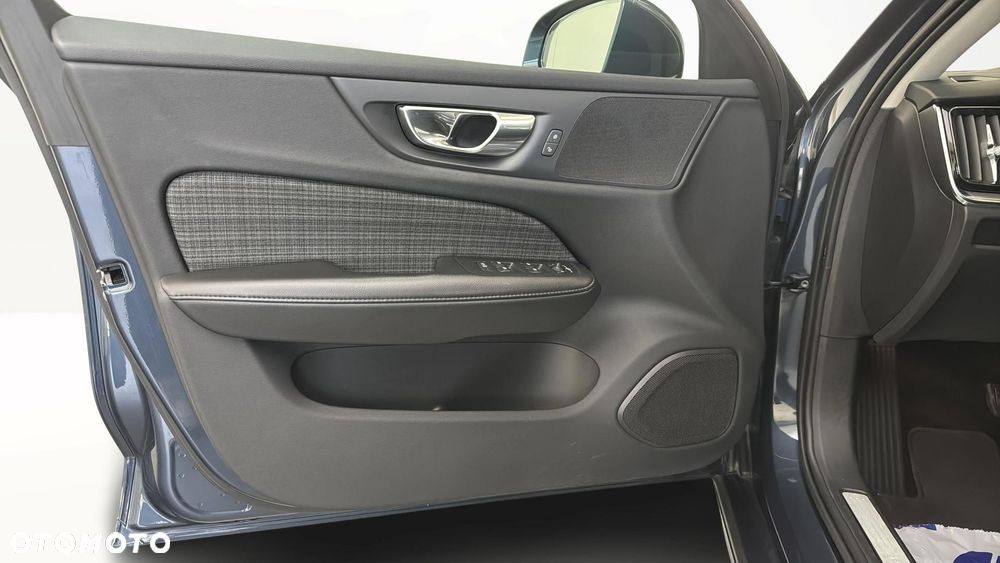 Volvo V60 B3 B Core - 11