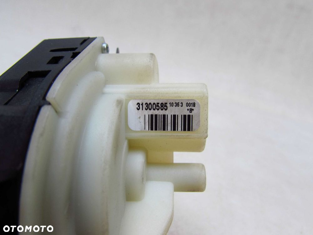 VOLVO C30 S40 V50 C70 STACYJKA KLUCZYK 31300585 04-13 - 9