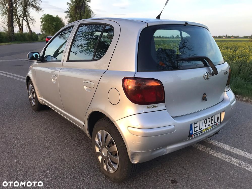 Toyota Yaris 1.4 D-4D Base - 7