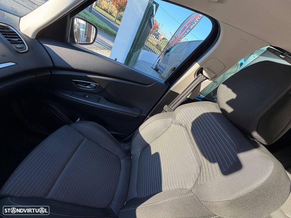 Renault Grand Scénic ENERGY dCi 110 EDC INTENS - 15