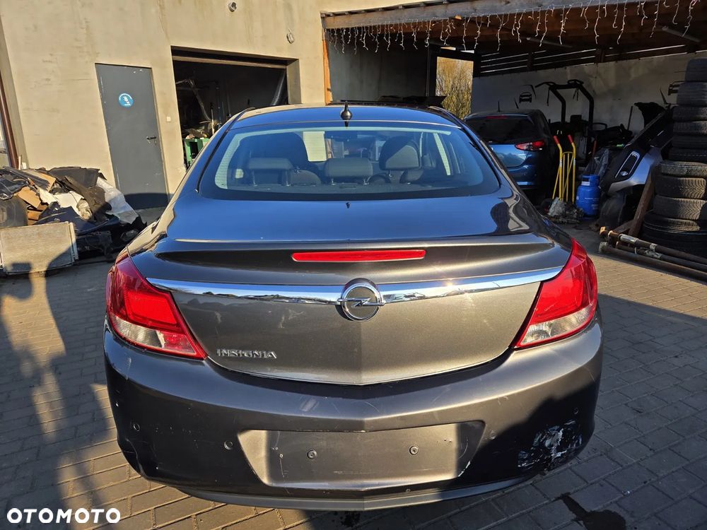Opel Insignia - 18