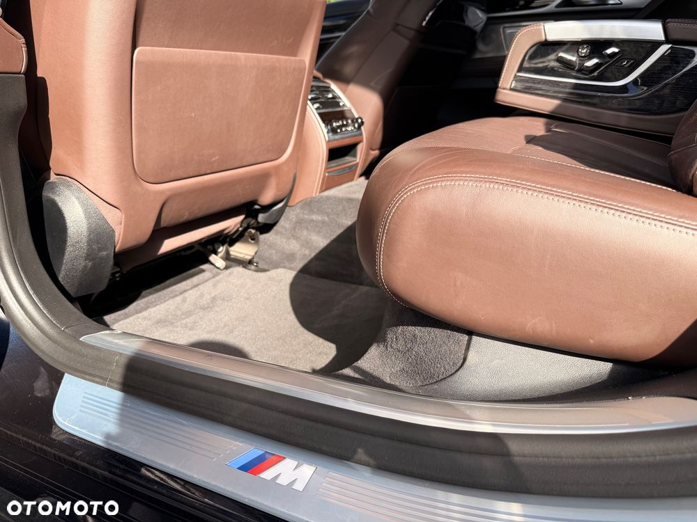 BMW Seria 7 750Li - 19