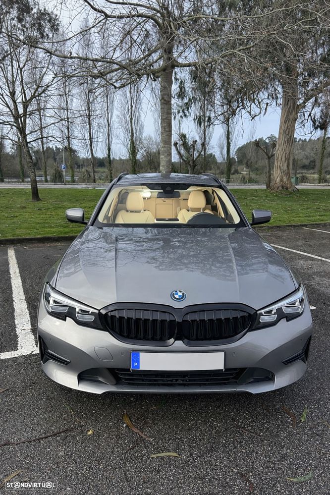 BMW 320 e xDrive Aut. - 1