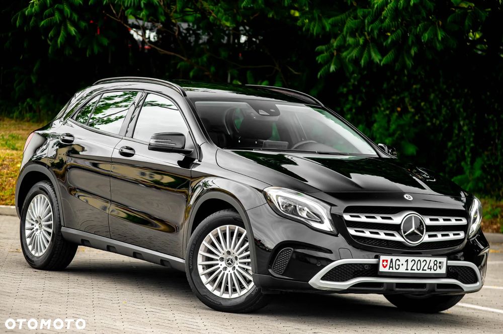 Mercedes-Benz GLA 250 4Matic 7G-DCT Activity Edition - 12