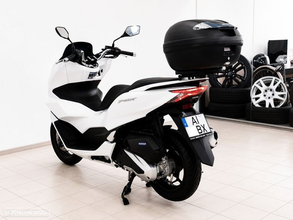 Honda PCX125 Top Case - 9
