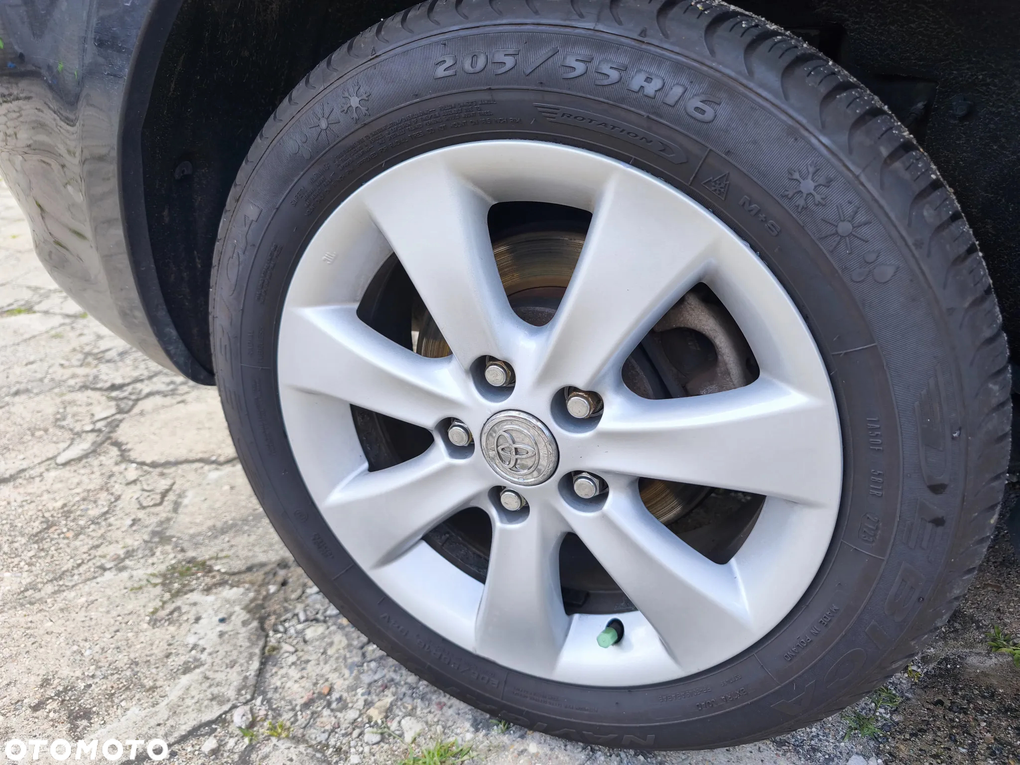 Toyota Corolla Verso 1.8 Premium + - 15