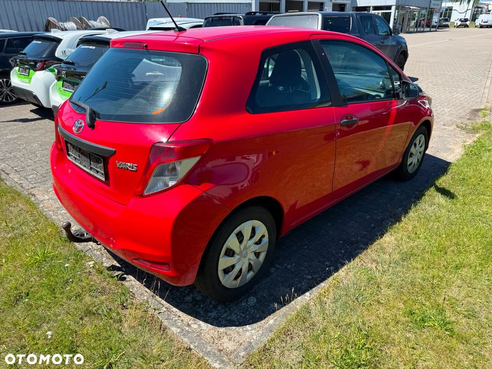 Toyota Yaris - 3