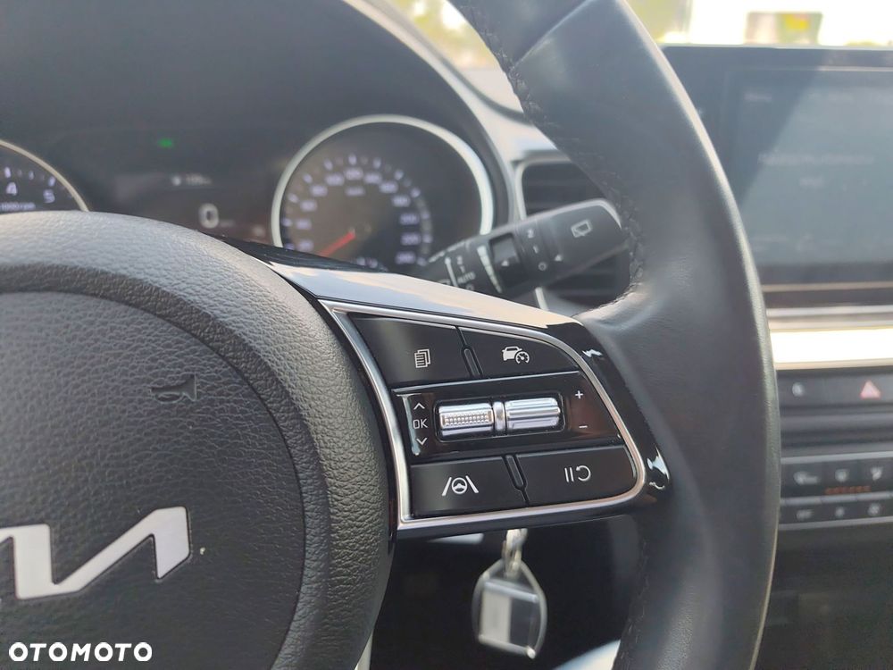 Kia Ceed - 24
