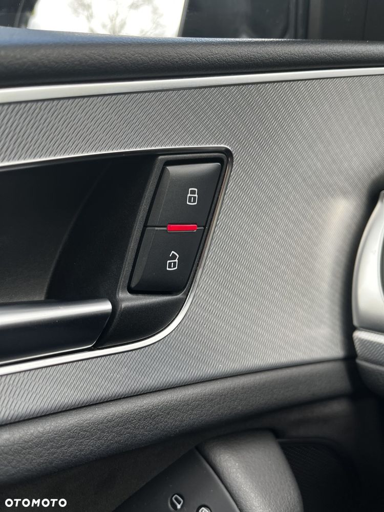 Audi A6 Avant 2.0 TDI ultra S tronic - 26