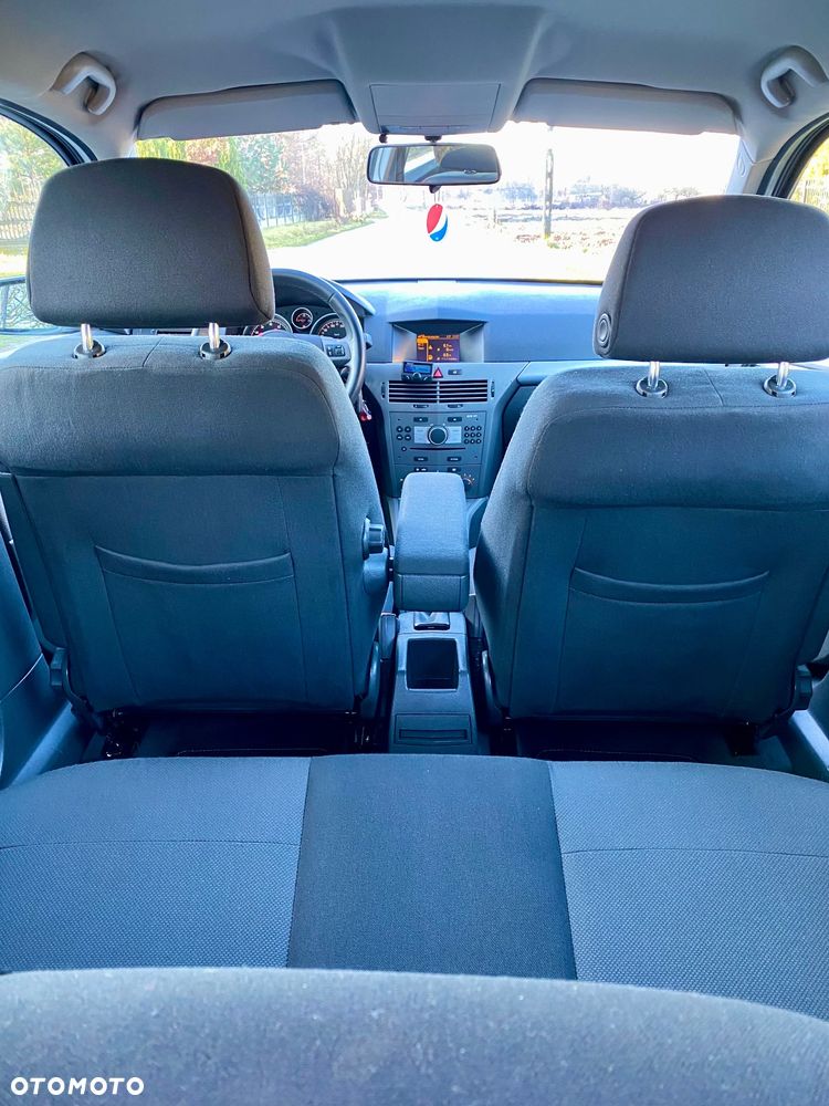 Opel Astra 1.4 Start - 24