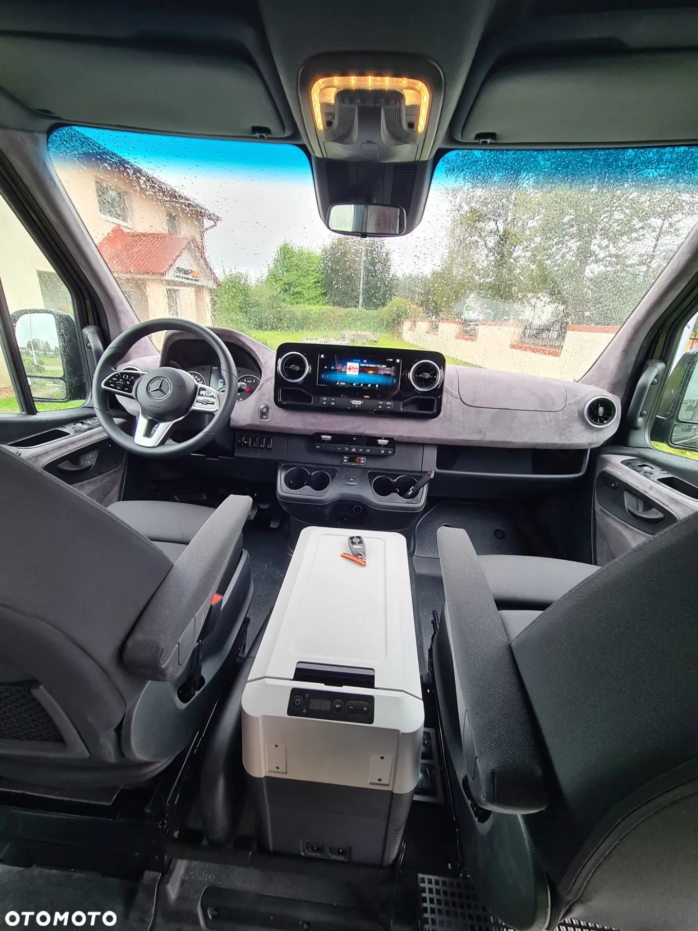 Mercedes-Benz Sprinter - 9