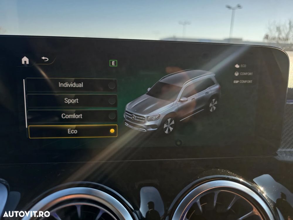 Mercedes-Benz GLB - 30