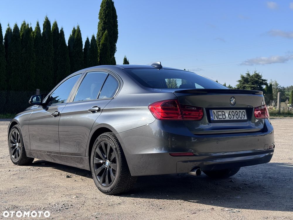 BMW Seria 3 318d - 8