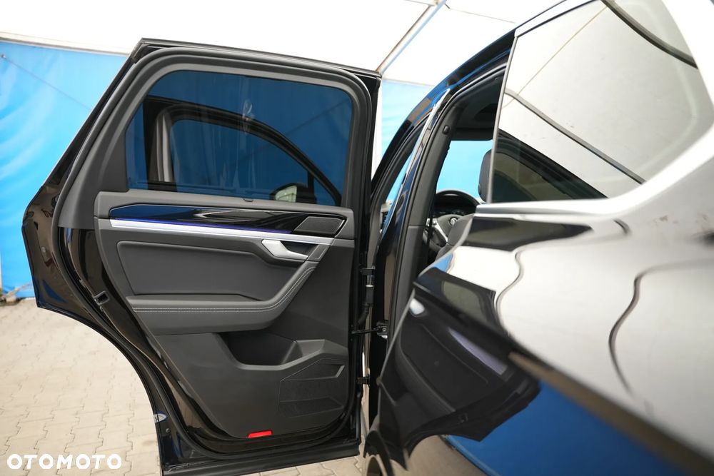 Volkswagen Touareg - 18