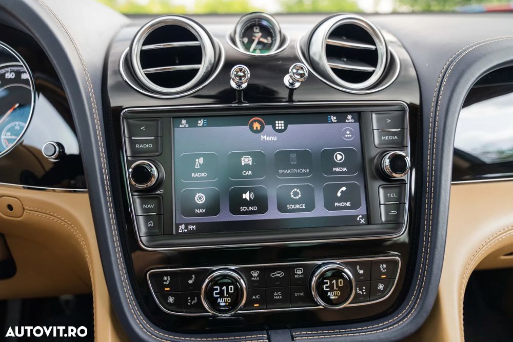Bentley Bentayga - 33