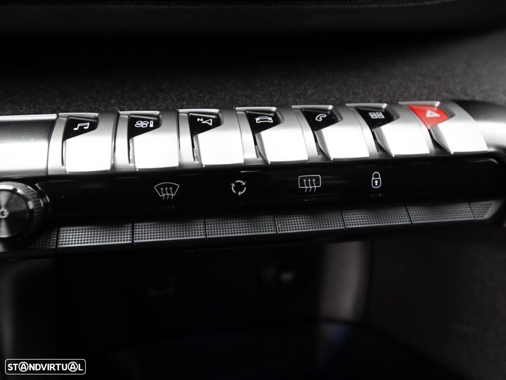 Peugeot 3008 1.5 BlueHDi Allure Pack - 17