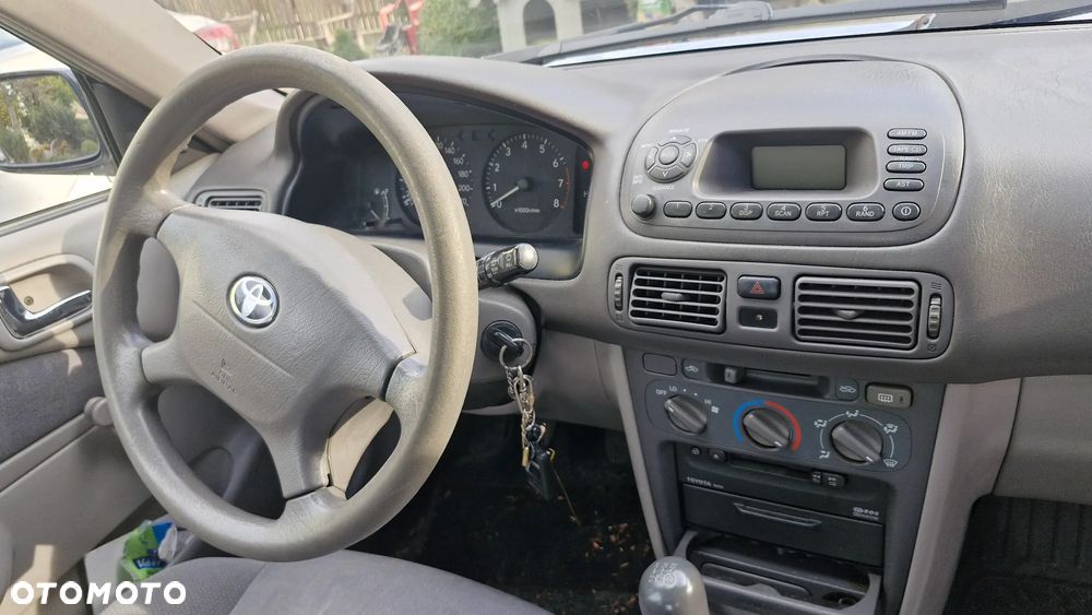 Toyota Corolla 1.4 Terra1 - 9