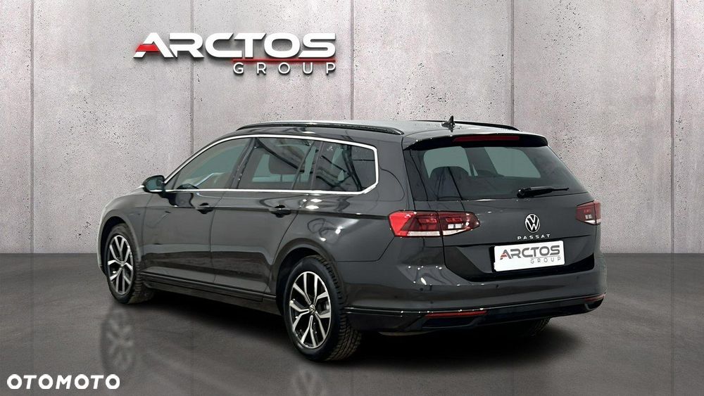 Volkswagen Passat - 3