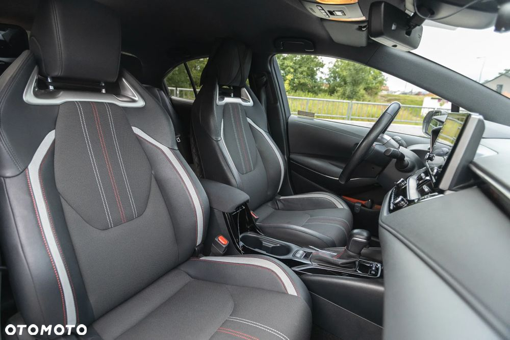 Toyota Corolla 1.8 Hybrid GR Sport - 18