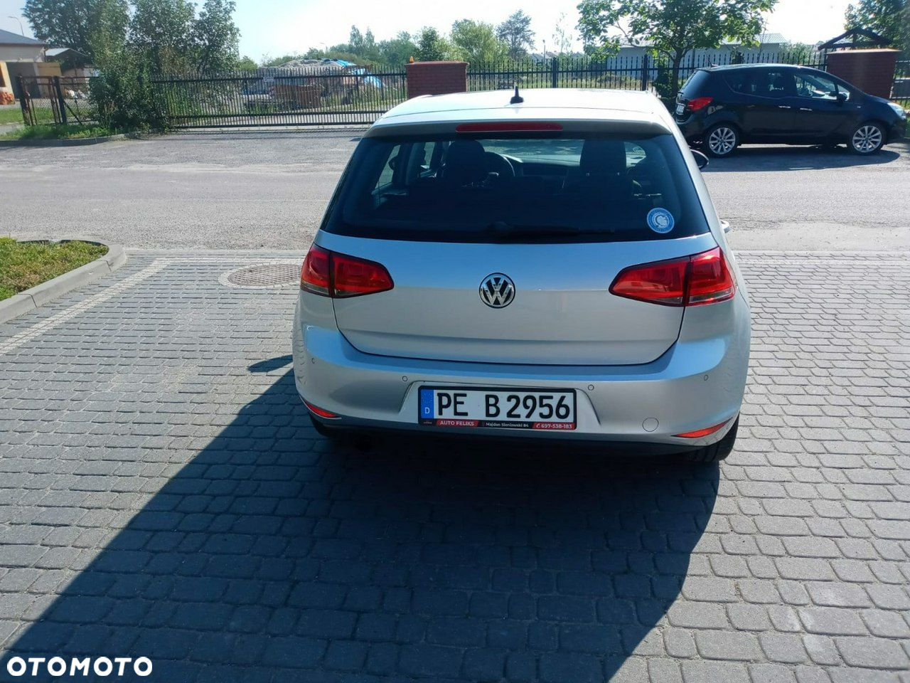 Volkswagen Golf 1.2 TSI BlueMotion Technology Comfortline - 4