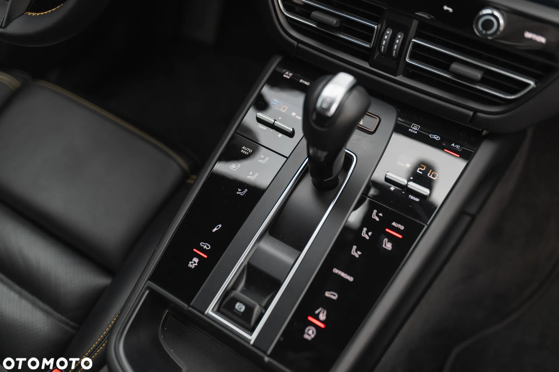 Porsche Macan S - 16