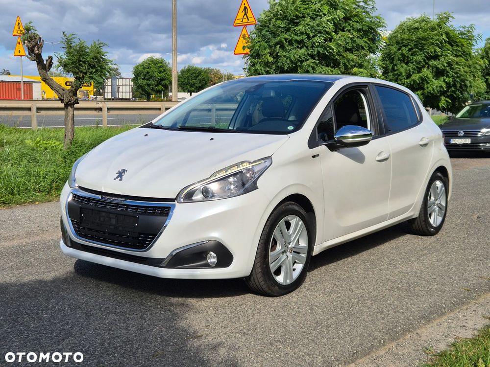 Peugeot 208 PureTech 82 Allure - 1