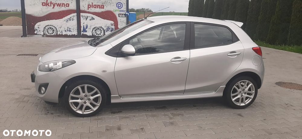 Mazda 2 - 8