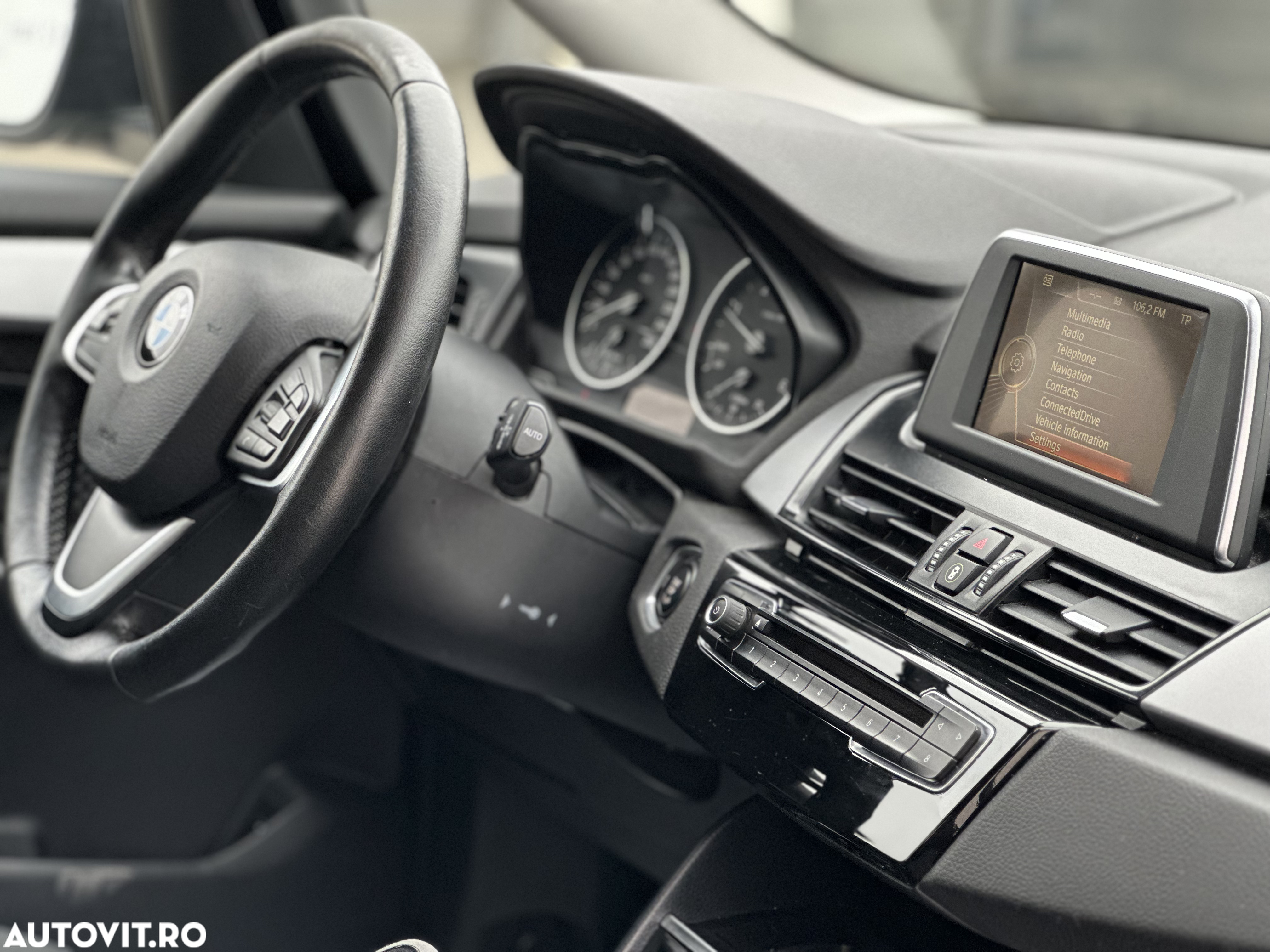 BMW Seria 2 218d Standard - 29