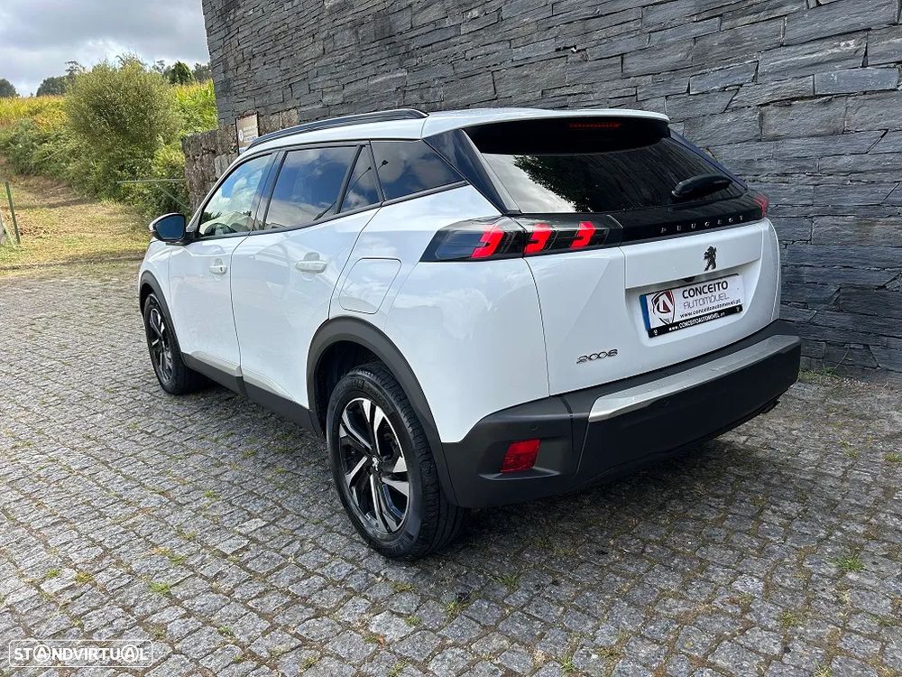 Peugeot 2008 1.2 PureTech Allure - 6
