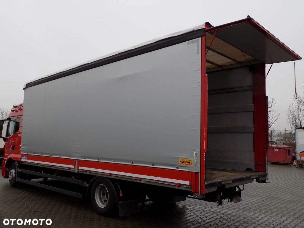 MAN BURTOFIRANKA  ZABUDOWA - 7