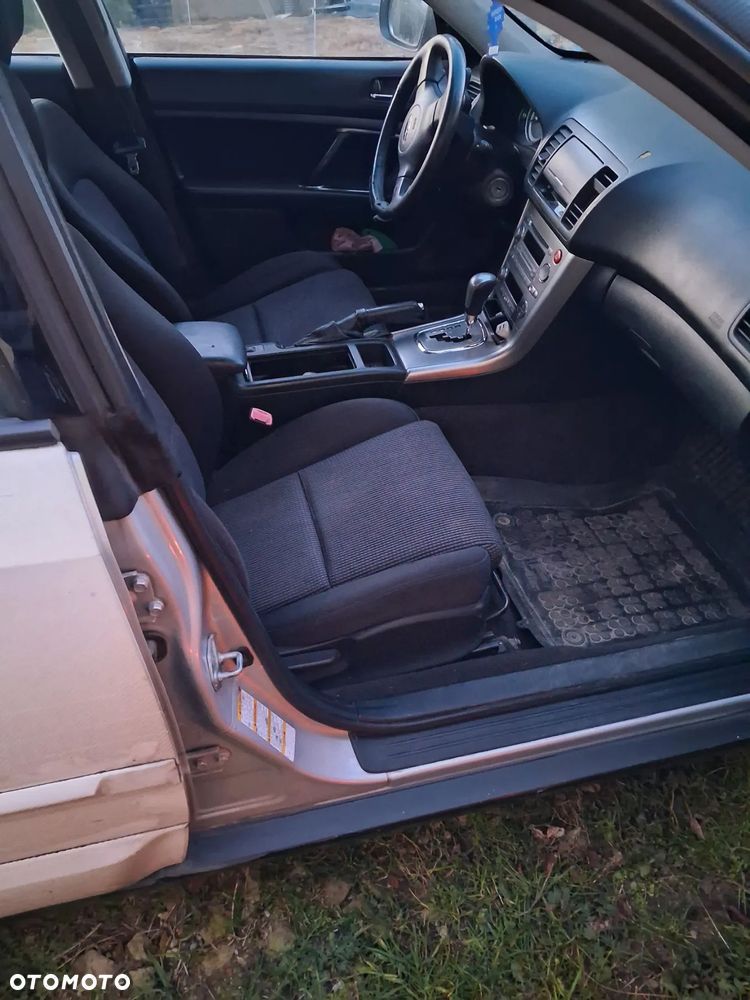 Subaru Outback - 7