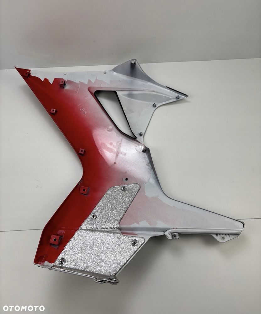Prawa boczna owiewka MV Agusta F3 675 RC Oryginał - 10