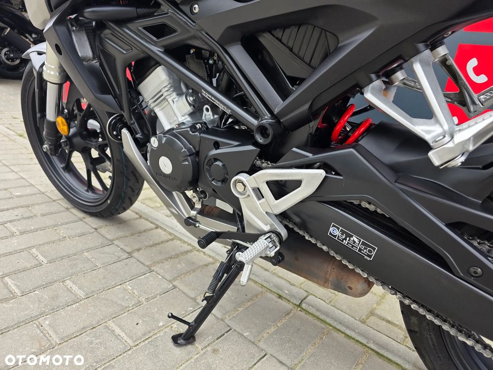 Honda CB - 10
