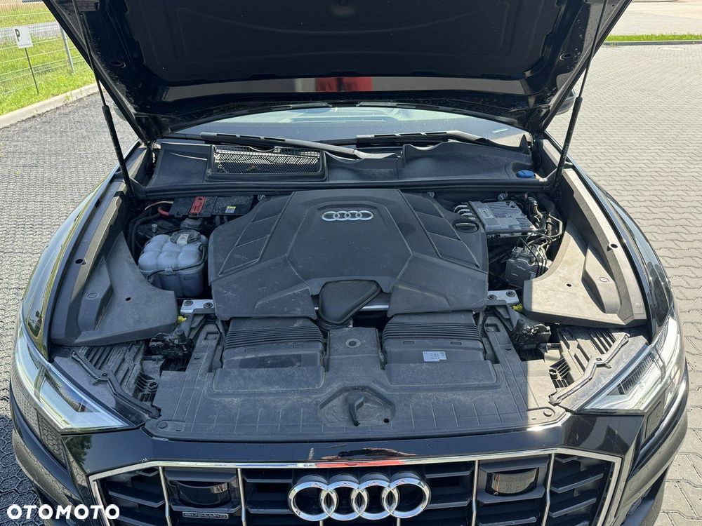 Audi Q8 55 TFSI quattro tiptronic - 26