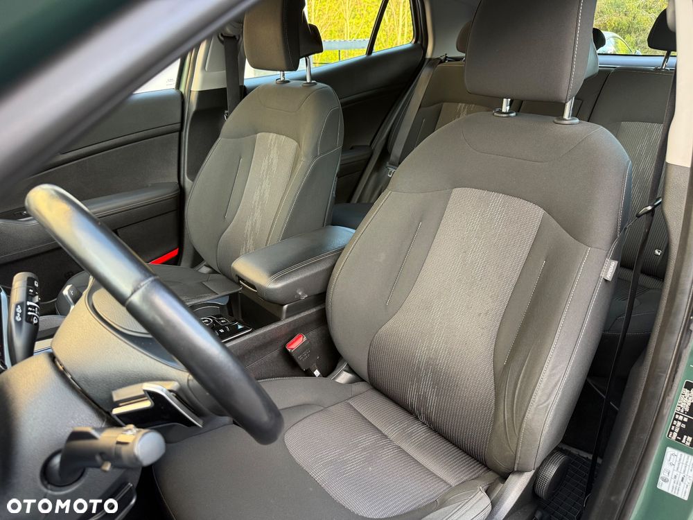 Kia Sportage 1.6 T-GDI MHEV Business Line 4WD DCT - 19