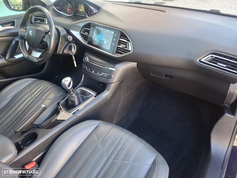Peugeot 308 SW BlueHDi 120 Stop & Start Allure - 40