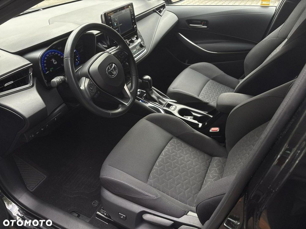 Toyota Corolla - 10