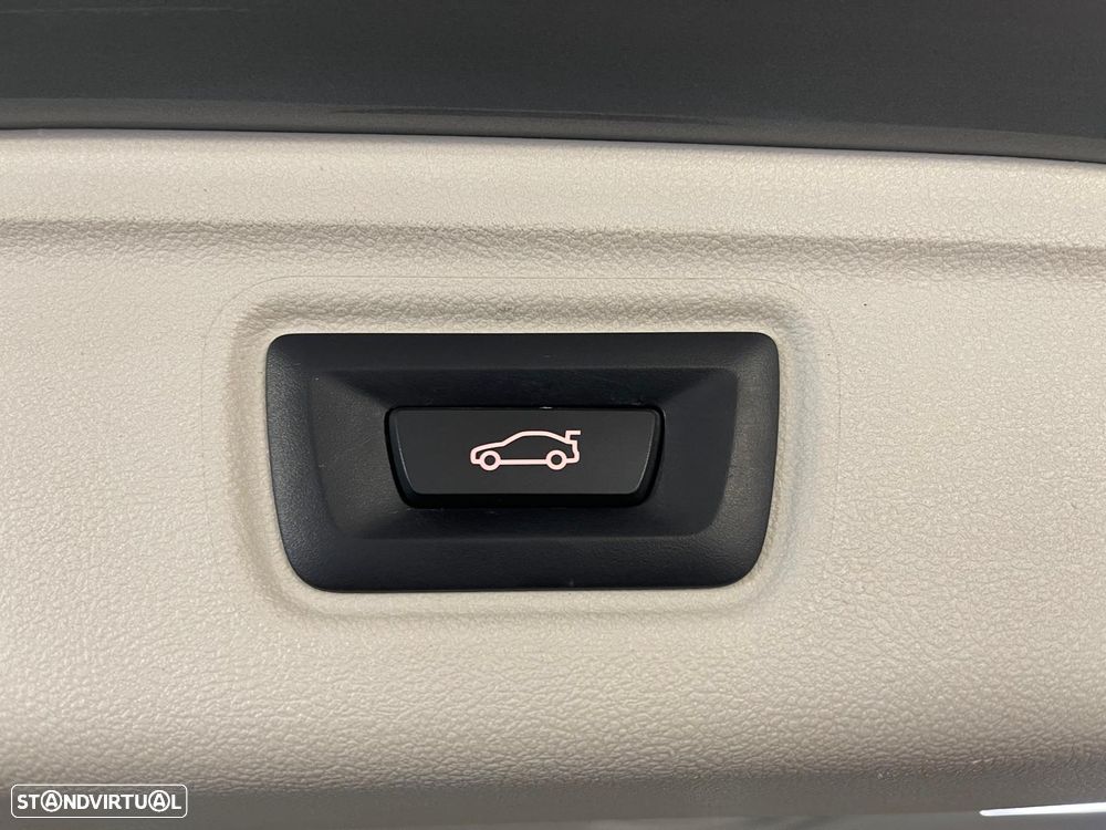 BMW 320 e Corporate Edition Auto - 34