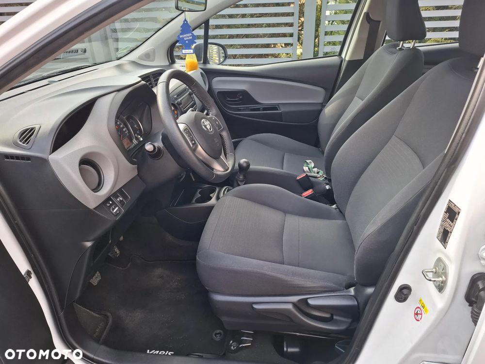 Toyota Yaris - 13