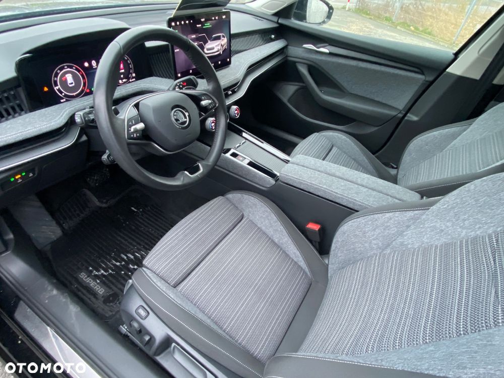 Skoda Superb 2.0 TDI DSG Ambition - 8