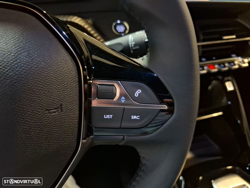 Peugeot e-2008 54 kWh Allure - 17