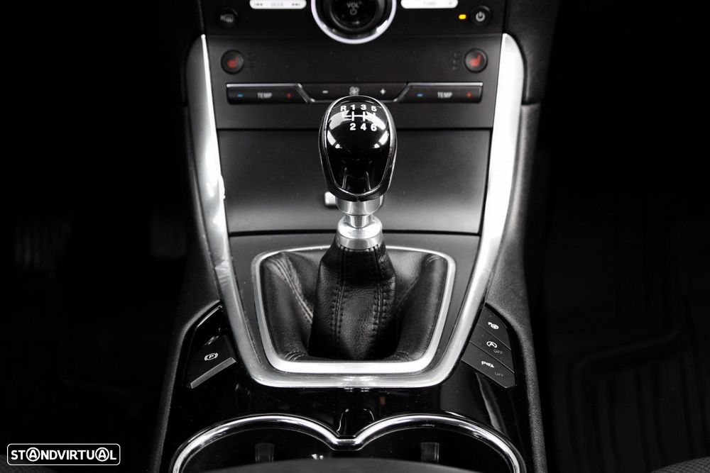 Ford S-Max 2.0 TDCi Titanium - 23